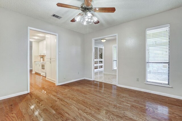 1605 Deep Wood Dr, Round Rock, TX 78681 - photo 28