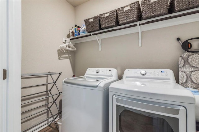 943 Lone Peak Way, Dripping Springs, TX 78620 - washroom featuring washing machine and dryer
