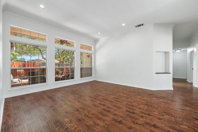 209 El Rio Dr, Lakeway, TX 78734 - unfurnished room featuring crown molding, recessed lighting, and wood finished floors