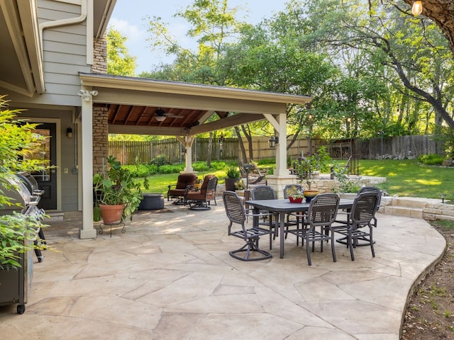9200 Collingwood Dr, Austin, TX 78748 - view of patio / terrace with outdoor dining space and a ceiling fan