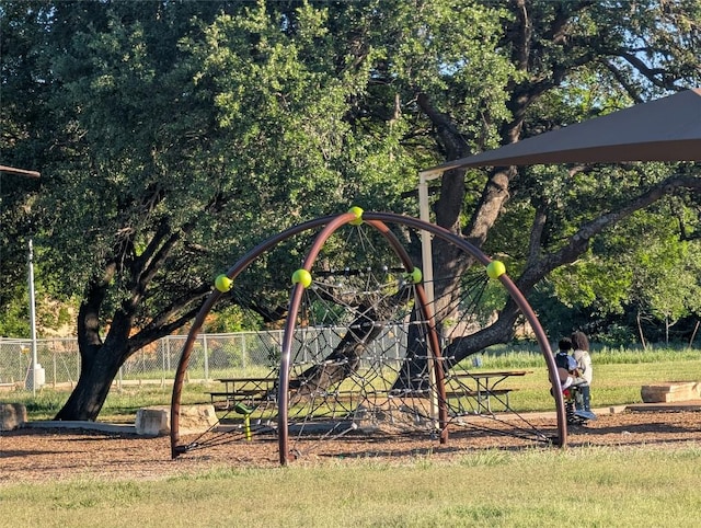 exterior space featuring fence