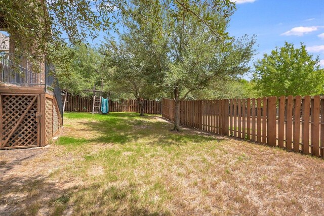 8813 Fescue Ln, Austin, TX 78738 - view of yard