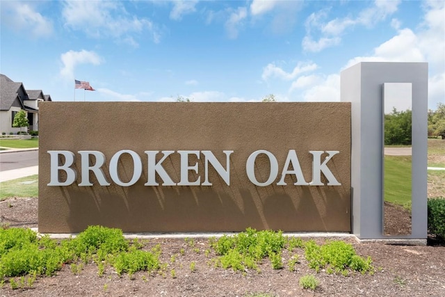 237 San Xavier St, Georgetown, TX 78633 - view of community sign