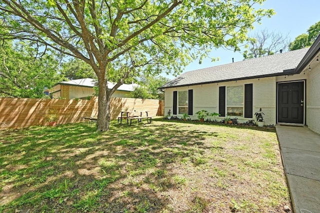 1213 S Trace Dr, Austin, TX 78745 - view of yard with fence