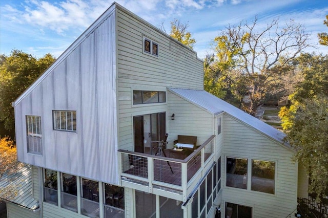 8509 Appalachian Dr, Austin, TX 78759 - rear view of property