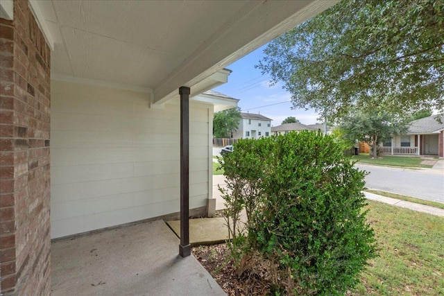 6007 Wideleaf Dr, Austin, TX 78724 - view of side of property