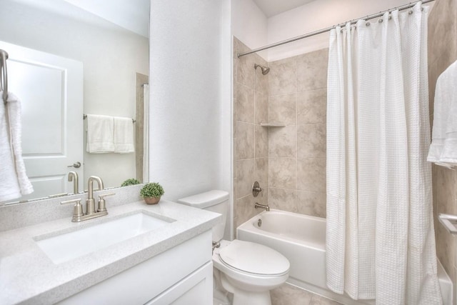 141 Green Knoll Ln, Georgetown, TX 78628 - bathroom featuring shower / bath combination with curtain, toilet, and vanity