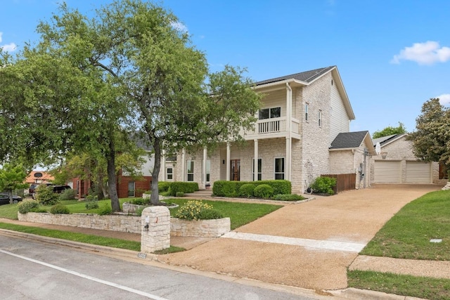 6659 Whitemarsh Valley Walk, Austin, TX 78746 - view of front of property with a balcony
