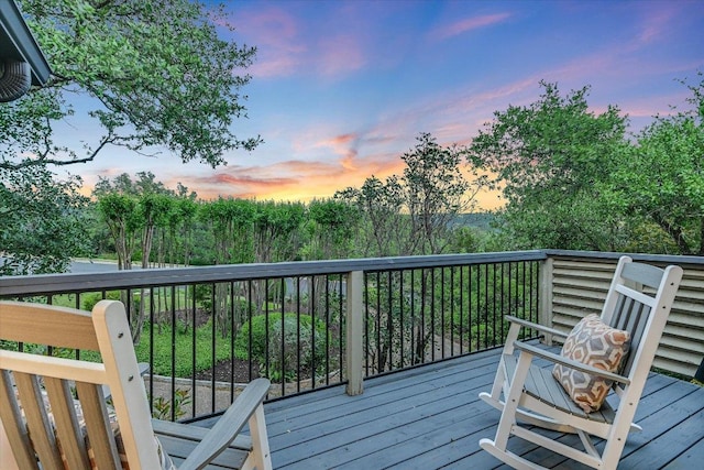 8105 Bell Mountain Dr, Austin, TX 78730 - view of wooden terrace