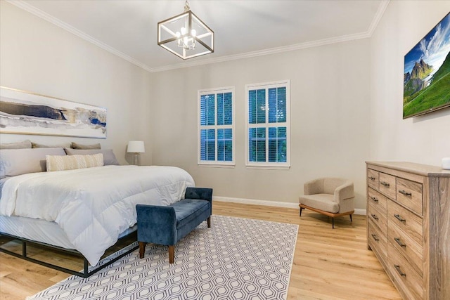 8105 Bell Mountain Dr, Austin, TX 78730 - bedroom featuring light wood-type flooring, a chandelier, and crown molding