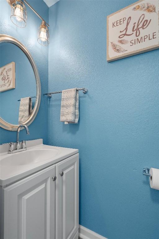 17320 Manish Dr, Pflugerville, TX 78660 - bathroom with vanity