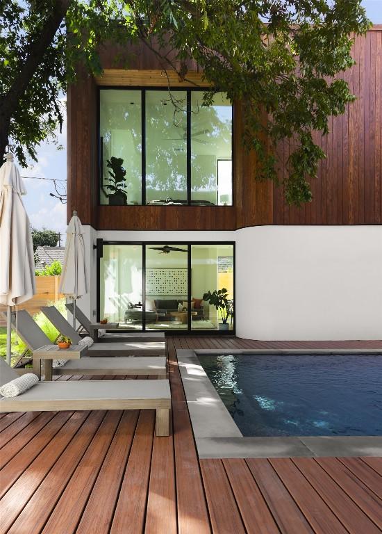 2709 Addison Ave, Austin, TX 78757 - rear view of house featuring a deck