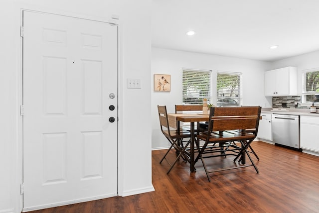 10701 Garbacz Dr, Austin, TX 78748 - dining area featuring dark wood-style flooring, recessed lighting, and baseboards