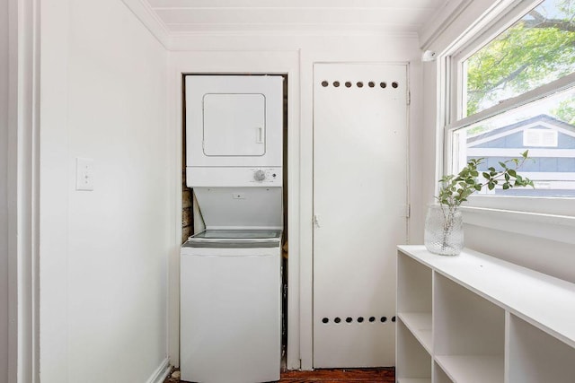 1200 Cullen Ave Unit B, Austin, TX 78757 - washroom with stacked washer / drying machine, laundry area, and crown molding