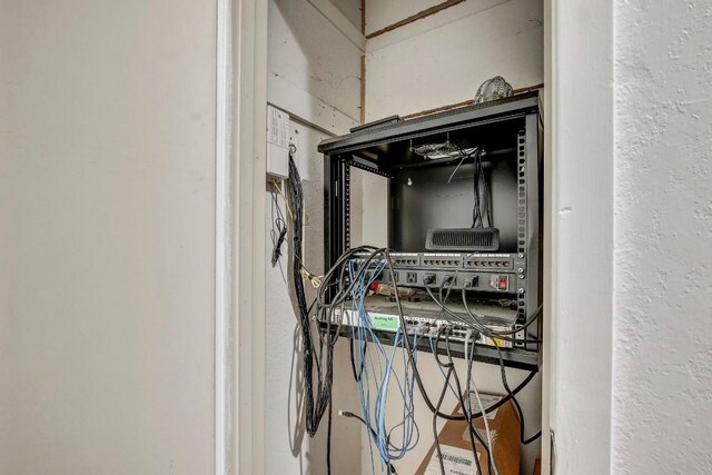 12319 Wycliff Ln, Austin, TX 78727 - view of utility room
