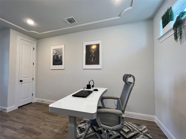 4201 Arques Ave, Round Rock, TX 78681 - office space with baseboards, dark wood-style flooring, and recessed lighting