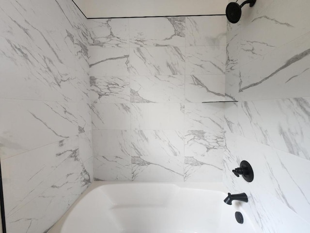 701 Eagle Claw Dr, Salado, TX 76571 - full bath featuring washtub / shower combination