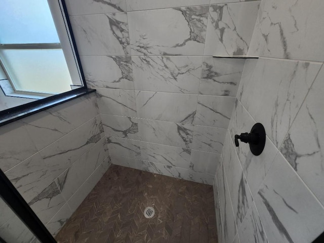 701 Eagle Claw Dr, Salado, TX 76571 - full bathroom featuring a tile shower