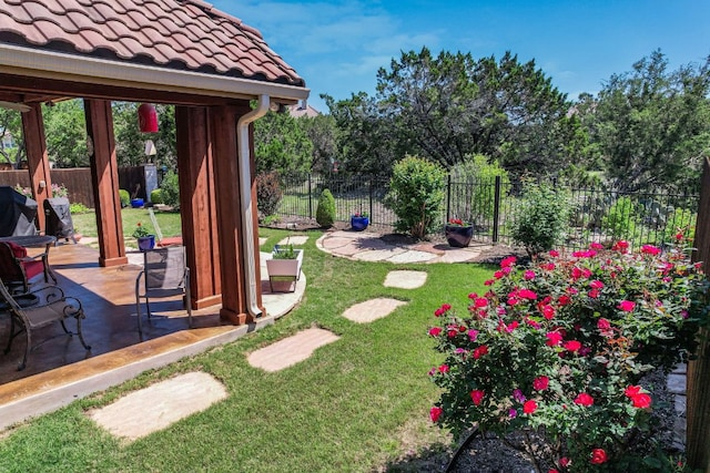 300 Horseback Holw, Austin, TX 78732 - fenced backyard with a patio