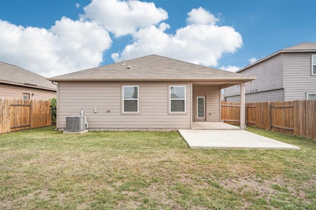 320 Freedom Park Ave, Liberty Hill, TX 78642 - photo 30