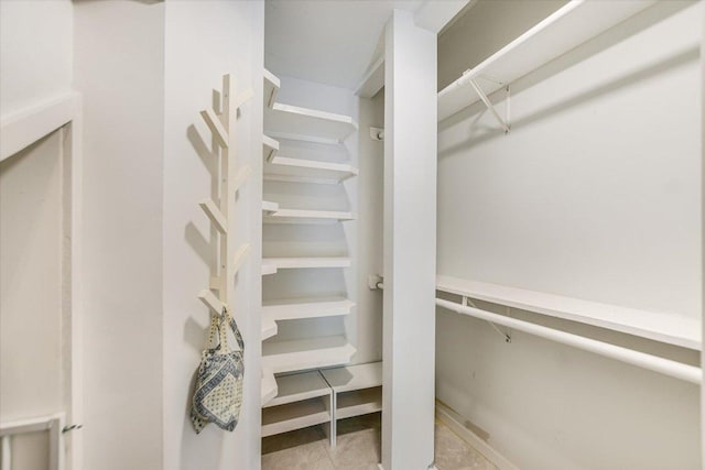 6003 Merriwood Dr, Austin, TX 78745 - view of walk in closet