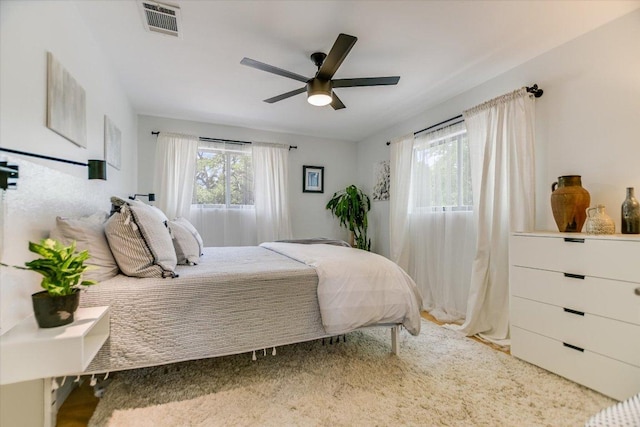 bedroom featuring a ceiling fan