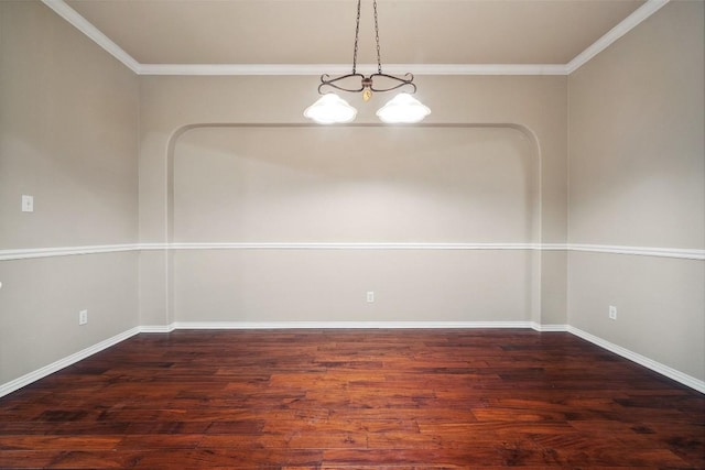 1124 Dyer Creek Pl, Round Rock, TX 78665 - unfurnished room featuring wood finished floors, a chandelier, baseboards, and ornamental molding