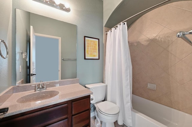 7716 Journeyville Dr, Austin, TX 78735 - full bathroom with vanity, toilet, and shower / tub combo