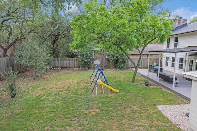 view of yard featuring a fenced backyard