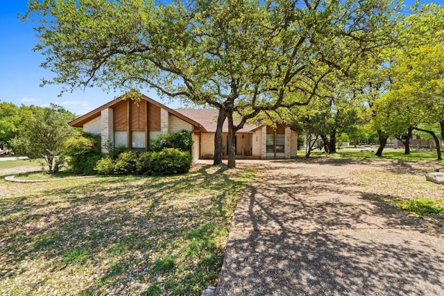 508 Explorer, Lakeway, TX 78734 - view of mid-century modern home