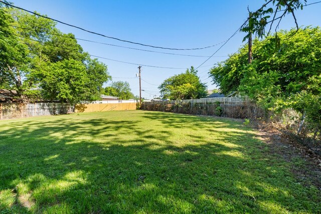 502 Oakley Ct, Austin, TX 78753 - view of yard