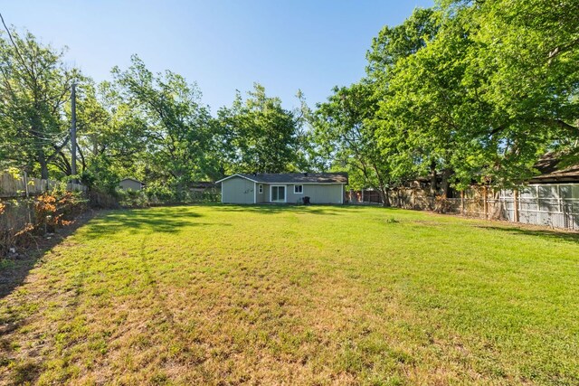 502 Oakley Ct, Austin, TX 78753 - view of yard