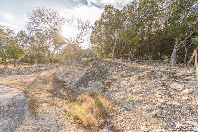 124 Calhoon Ct, Canyon Lake, TX 78133