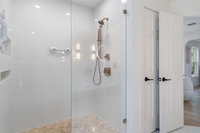 11009 Midbury Ct, Austin, TX 78748 - full bath with walk in shower and visible vents