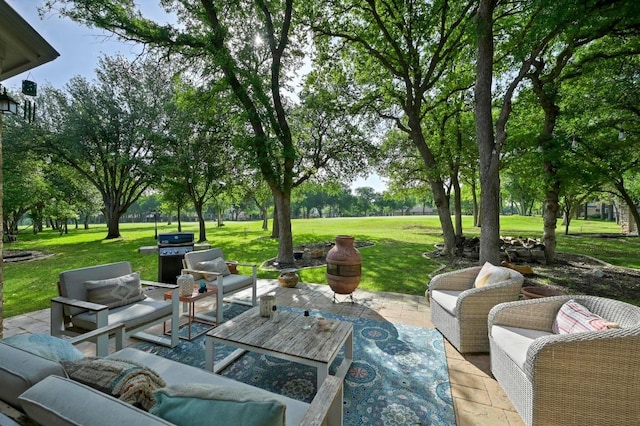 31009 La Quinta Dr, Georgetown, TX 78628 - view of patio featuring outdoor lounge area