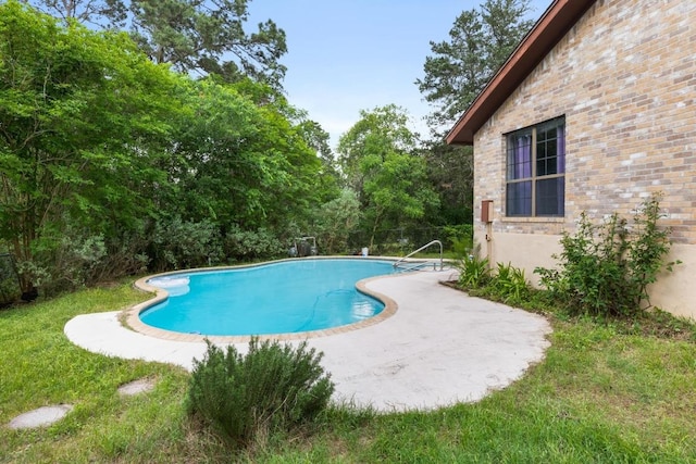205 Kamakoa Ln, Bastrop, TX 78602 - outdoor pool featuring a patio