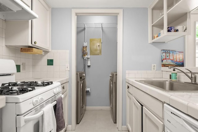 1904 Goodrich Ave Unit 16, Austin, TX 78704 - kitchen featuring white range with gas cooktop, range hood, a sink, dishwashing machine, and decorative backsplash