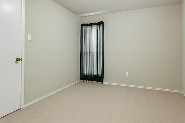 1516 Gunnison Cv, Lockhart, TX 78644 - unfurnished room featuring light colored carpet and baseboards