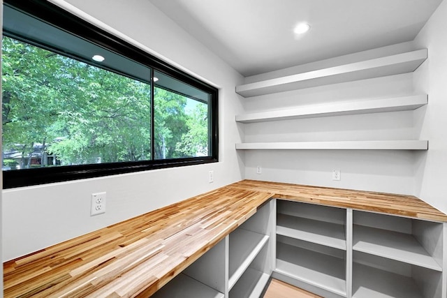 2001 Circle Hvn, Austin, TX 78741 - view of pantry