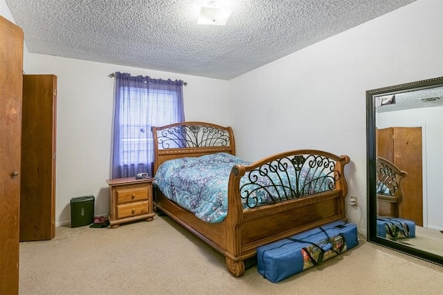 724 Woodcrest Cir, New Braunfels, TX 78130 - bedroom featuring a textured ceiling and carpet