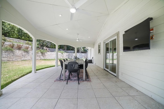 1702 Crested Butte Dr, Austin, TX 78746 - sunroom with ceiling fan, vaulted ceiling, and outdoor dining space