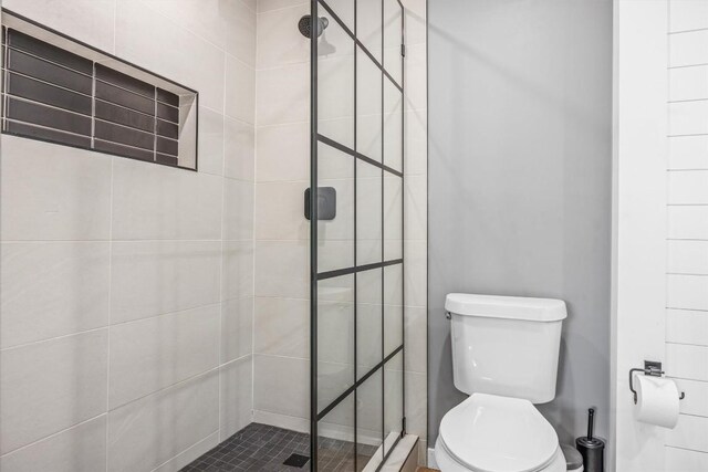 1712 Alleghany Dr, Austin, TX 78741 - full bath with a shower stall and toilet