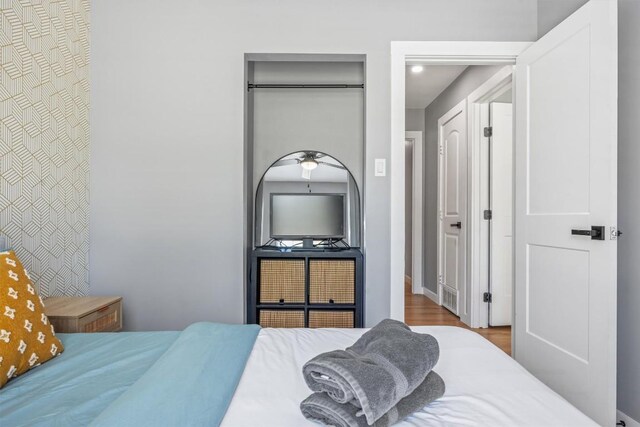 1712 Alleghany Dr, Austin, TX 78741 - bedroom with wood finished floors
