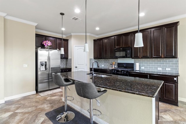 kitchen with dark brown cabinetry, black appliances, a sink, baseboards, and visible vents