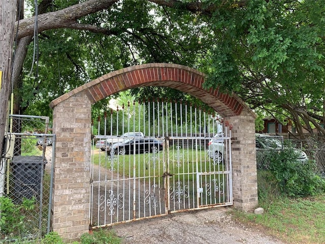 4811 Santa Anna St, Austin, TX 78721 - view of gate with cooling unit