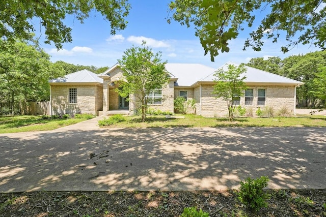507 Arbors Cir, Elgin, TX 78621 - single story home with stone siding