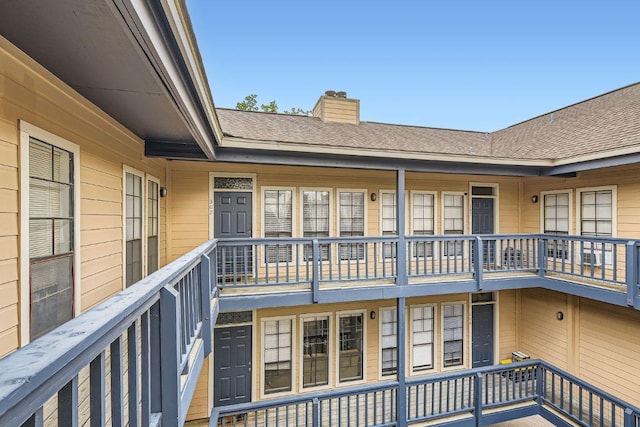 711 W 21st St Unit 302, Austin, TX 78705 - view of wooden terrace