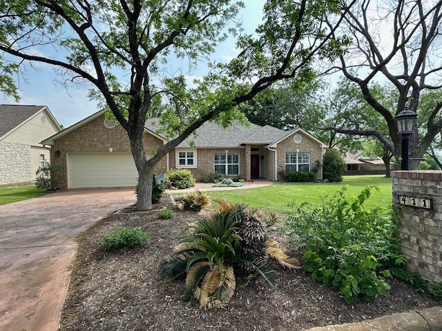411 Stewart St, Marble Falls, TX 78654 - photo 2