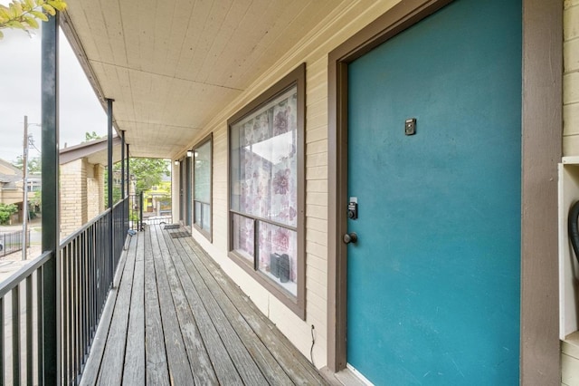 exterior space featuring a porch