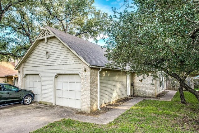 8811 Clearbrook Trl, Austin, TX 78729 - photo 1